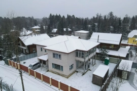 Коттедж 376 м² на участке 6,1 сот.