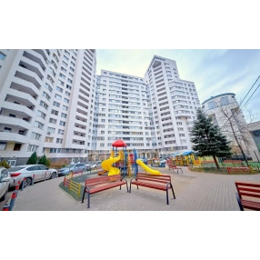 5 комнатная квартира проспект Маршала Жукова